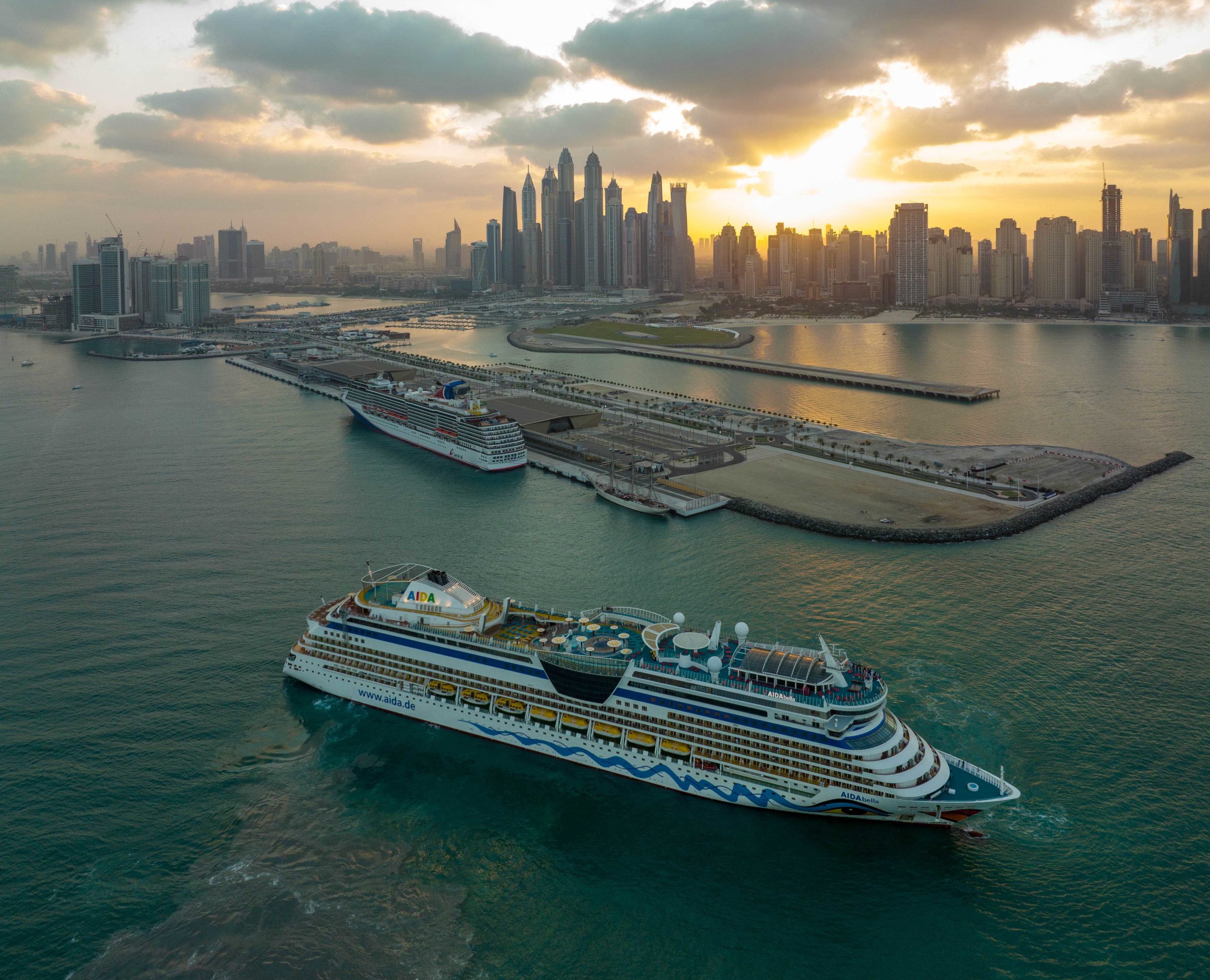 dubai by cruise from india